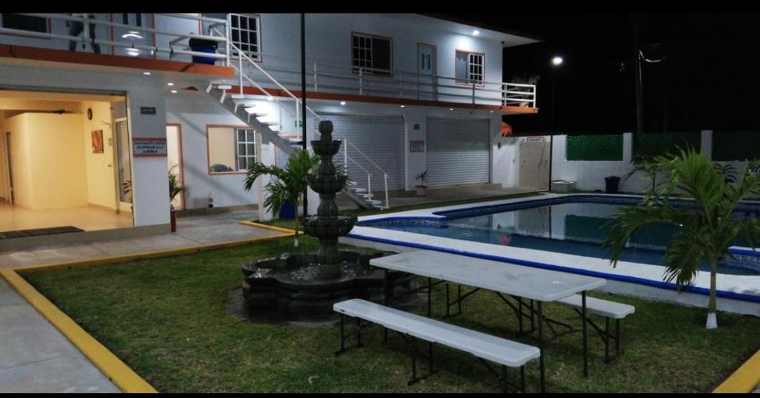 Hotel Villa Maran Chachalacas Ambiente Familiar Playa Chachalacas Экстерьер фото